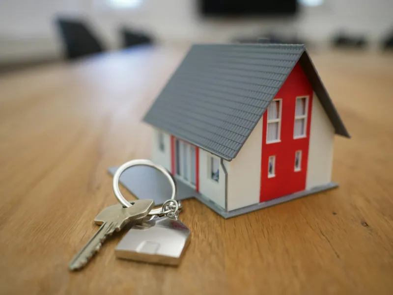 Keys to a home - living in New Zealand as a resident